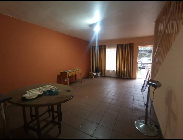 2 BEDROOM DUPLEX FOR SALE IN DAYANGLEN